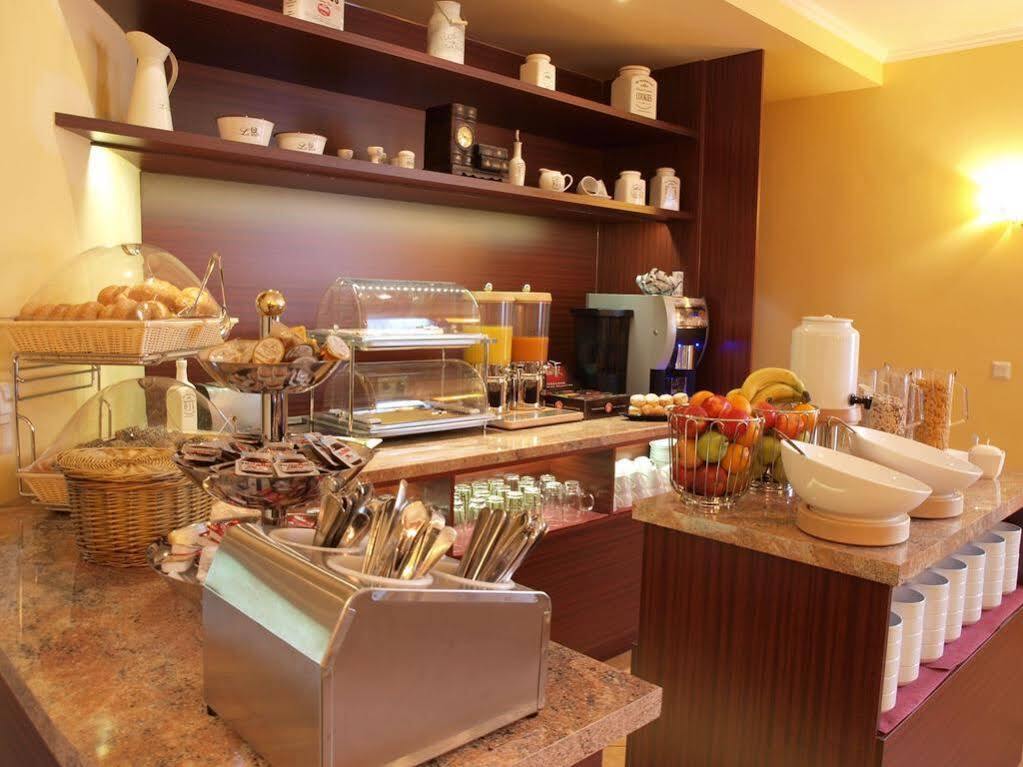 Schreder Hotel 2*