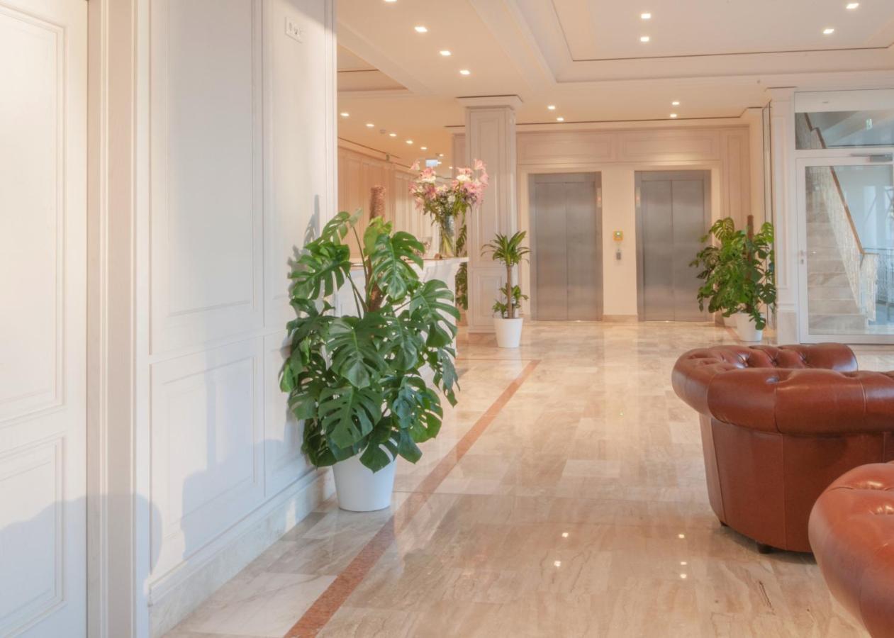 Grand Palladium Hotel