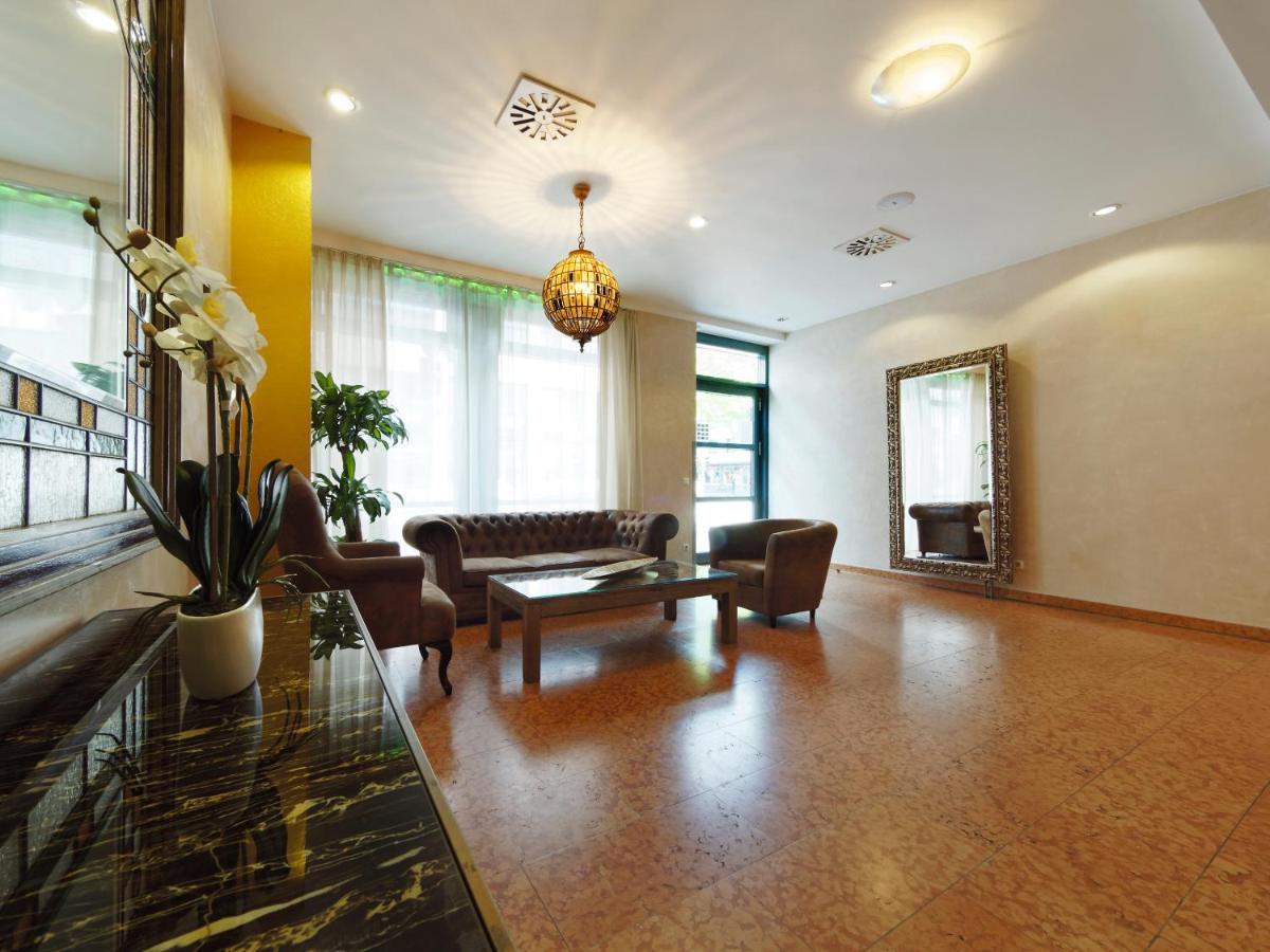 Aparthotel Arabest & Boardinghouse