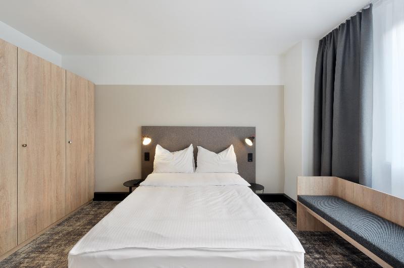 Wyndham Garden Messe 4*